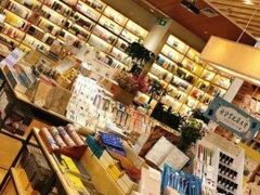 -猫的天空之城概念书店(印象城购物中心店)