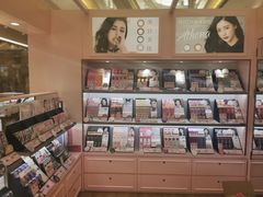 -4inlook美目美佳隐形眼镜店(恒隆广场店)