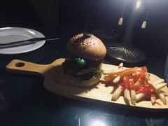 -BIGHOUSE·大房子电影主题融合餐厅(盐河巷店)