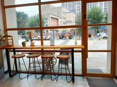 靠窗位-HAVE A ROOM·有间质果(总店)