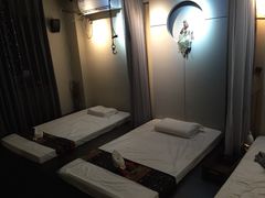 -泰·菩提树下[泰式按摩x精油SPAx肩颈头疗](新景店)