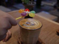 拿铁-Metal hands·铁手咖啡