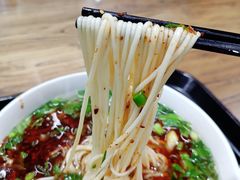 -陇上全荟兰州传统牛肉面(延吉路店)
