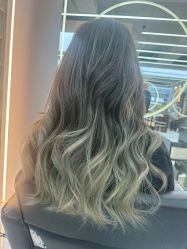 -赤道 Hair Salon