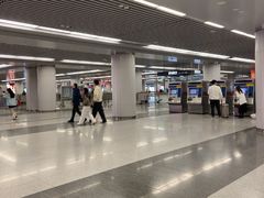 -新百广场(地铁站)