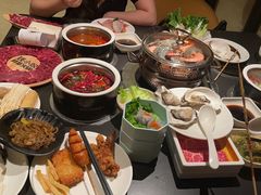 -钱小奴海鲜自助黑金店(杭州滨江龙湖店)