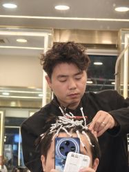 -蓝调造型·烫发·染发