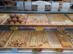 -拢香糕点(万达店)
