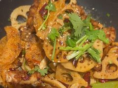 -川流不息·地道川菜·小龙虾(松东路店)