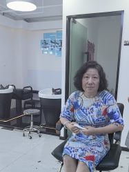 -V7 HAIR SALON