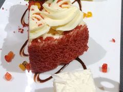 红丝绒千层-YUE·6·西式融合餐厅(外滩六号店)