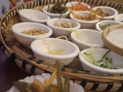 -包整·丝娃娃(一览甲秀楼风景店)