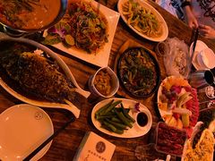 -拾光音乐餐酒吧(告庄星光夜市店)