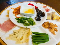 -芸南道·过桥米线(昆明老街旗舰店)