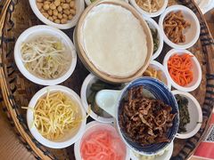 -包整·丝娃娃(一览甲秀楼风景店)