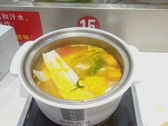 -百品聚旋转火锅(万德庄店)