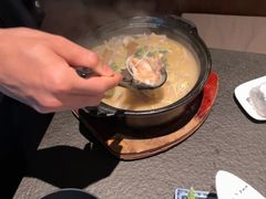 胶原蛋白三文鱼头锅-山上下日本料理(万象城店)
