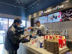 -瑞幸咖啡(呼市维多利万悦城店)
