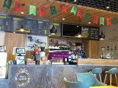 -ZING COFFEE 镜咖啡