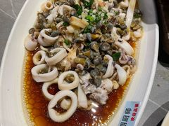 小鱿鱼黄泥螺-佬太公海鸭·海鲜大排档(上海总店)