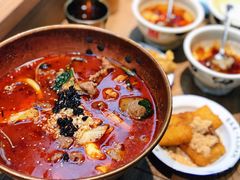 -成都你六姐·牛肉冒菜(上海环宇荟店)