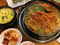 -喇喇排骨火锅·传统韩式脊骨汤(望京西园总店)