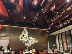 -蝴蝶里·粤菜·点心(滨江龙湖店)