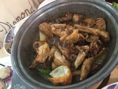 -芳村榕树头叹佬鸡煲(体育西店)