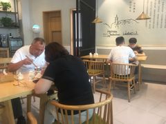 用餐区-镇南锅盖面馆(解放路店)