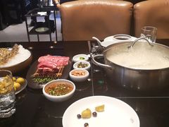 -官也街澳门火锅(新源里店)