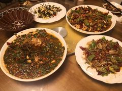 -萨宁音登锡伯风味餐厅(一楼店)