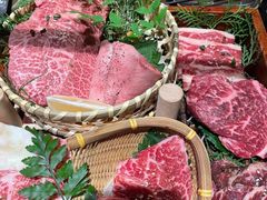 -山川小町·极番烧肉(新地假日广场店)