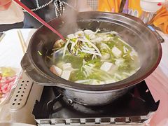一地眉毛锅底-活潑鲜跳(湖滨商业街店)