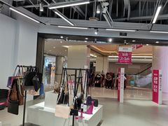 -唯品会(泽胜中央广场店)