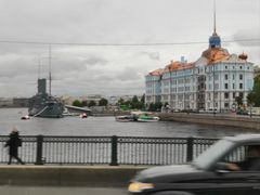 -阿芙乐尔号巡洋舰