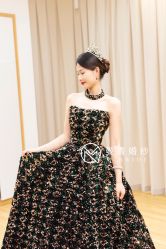 -曼青婚纱礼服馆