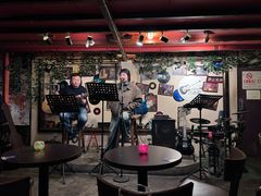 -南锣鼓巷吉他吧(鼓楼店)