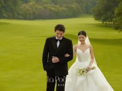 -乐派诗婚纱摄影