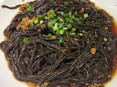 -刘姐啤酒鱼民族演艺餐厅(西街总店)