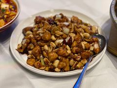 宫保鸡丁-眉州东坡(上海中心店)