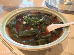 -帅巴人舅母子腊蹄民俗村