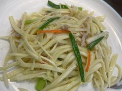 茭白炒肉丝-民间瓦缸煨汤館(嵩山路店)