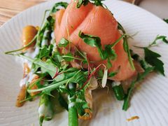 三文鱼沙拉-Brut Eatery悦璞食堂(建国东路店)