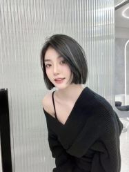 -AYO SALON