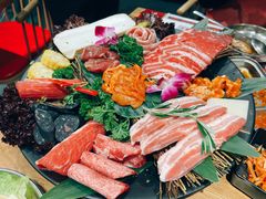 -青瓦炭韩潮烤肉(花园道店)