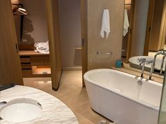 -上海佘山世茂艾美酒店