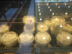 -红宝石·鲜奶小方·海派西点房(南丹店)