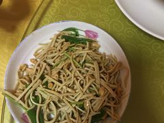 -龙香居海鲜浑锅家常菜·特色驴肉