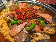 -辣尚瘾·烤鱼·新川菜(牡丹园直营店)