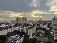 -上海市工商外国语学校